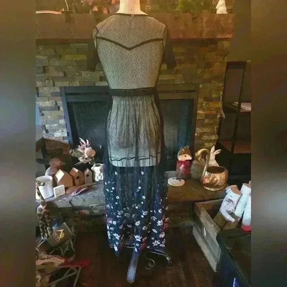 Xhilaration Black Sheer Floral Embroidered Blouse - Picture 3 of 3